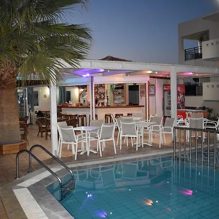 Sunshine Studios & Aparthotel